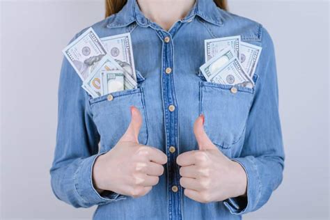 10 Spiritual Meanings When You Dream About Winning Money.